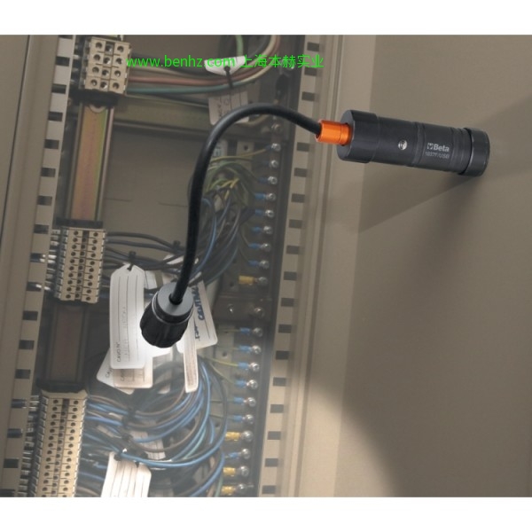 意大利Beta 百塔工具 1836CN-LED头灯白光 1838SL-超薄汽车用高亮 180流明LED高亮可充电手电筒 1838 COB-可充电式迷你LED照明灯 1833L/USB可充电高聚光LED手电筒 1833 S 1833 L 1833 XL1837F 1837F/USB 1838S  LED手电筒1838SLIM-折叠式LED灯
