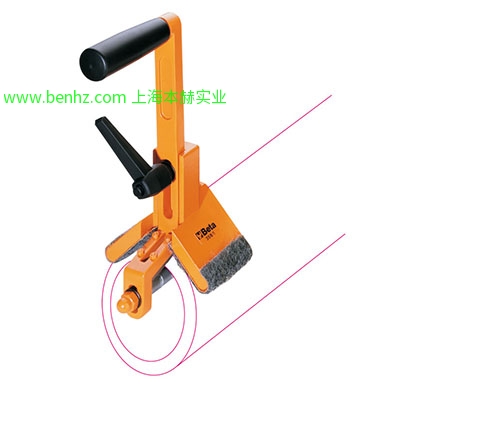 意大利Beta 百塔工具 自收紧型自锁扳手 358 塑料管倒角器 360 活动头管钳 365 重负荷铝柄弯管钳 366 轻型管钳 374 S型瑞典式管钳 375  45°瑞典式管钳 376 90°瑞典式管钳 378 S型瑞典式管钳