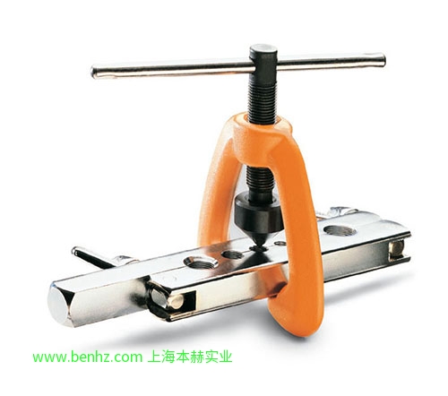 意大利Beta 百塔工具 341-塑料管切割钳 341 B-塑料管用棘轮切刀 342-塑料管用棘轮切刀 342 P-塑料管用棘轮切刀 345-管子铰刀 345 SB-去毛刺工具 345U-管子饺刀，用于不锈钢管、钢管、铜管或轻合金管 349-扩管器 45°喇叭口扩管器 351 C-管割刀及扩管器组套 352 U-可调扩管器 352C/U-管割刀，去毛刺工具和可调扩管器组套
