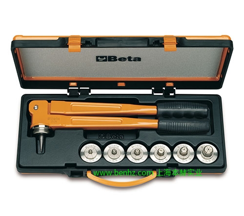 意大利Beta 百塔工具 353 N-胀管钳（主体）353N、353NM型胀管钳组套 355-复合式5级内六角扳手头 357 F3-3气泡水平仪 359-通用排水管扳手 392 C-可调式水龙头专用钳 393-水龙头专用扳手 395-洗脸盆专用扳手 伸缩铰链水龙头扳手 399 10-管虎钳 340-塑料管切割钳 340C-波纹管切割钳 345C管规