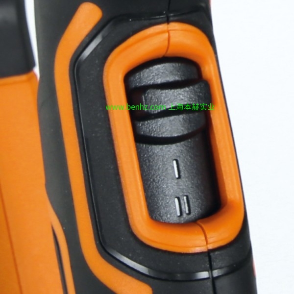 意大利Beta 百塔工具 1870 20-20L 真空吸尘器 1870 20/5S-1870用5件装水平式集尘袋 1872L 35/5S-5件装水平式集尘袋 1873 30-真空吸尘器， 不锈钢, 30 L 1874 50-真空吸尘器， 不锈钢, 50L 1870I-真空吸尘器 20L 1850D-3-热风枪 1850E-热风枪